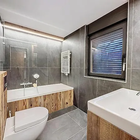 Le Rouge Superb 3-room Near Slopes & Ski-lift 아파트 베르비에